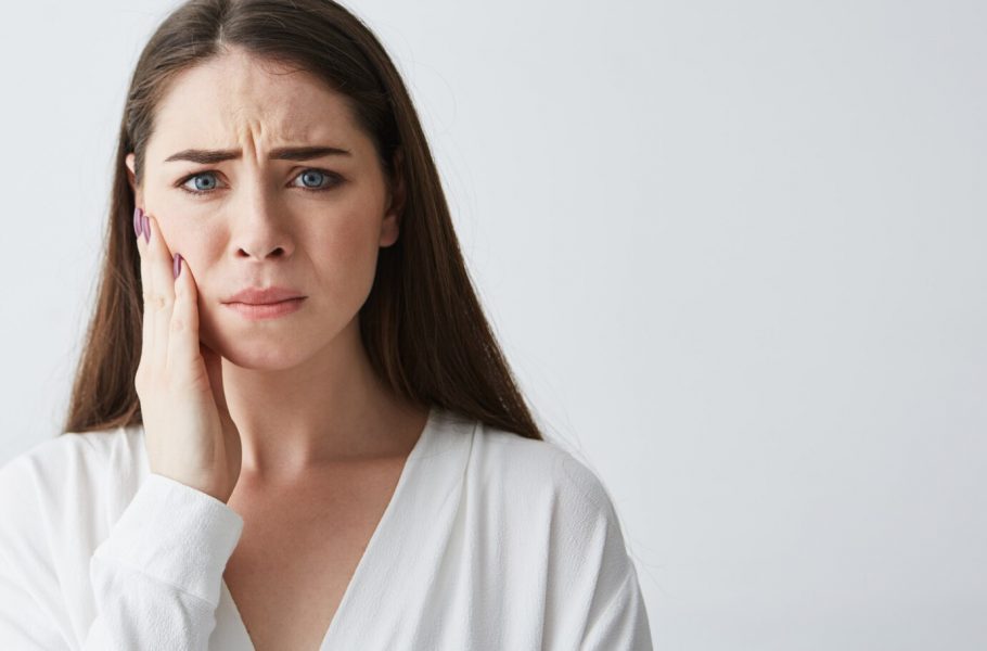 Бруксизм (скрежетание зубами): причины, симптомы, последствия и методы лечения